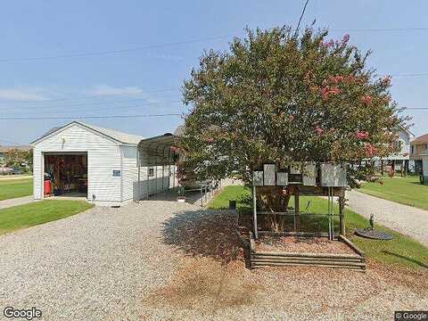 Villa Rd, Claremont, VA 23839