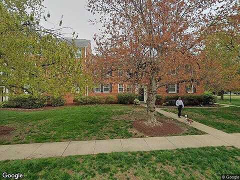 Boulevard View, Unit C1, Alexandria, VA 22307