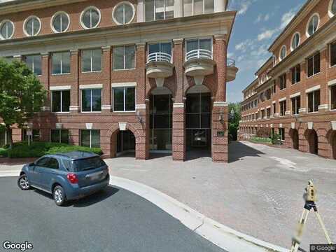 Slaters Ln, Unit G4, Alexandria, VA 22314