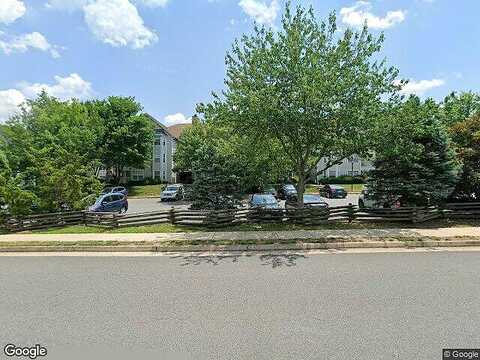 Willoughby Newton Dr, Unit 35, Centreville, VA 20120