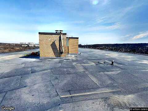 Holmes Run Pkwy, Unit 1517, Alexandria, VA 22304