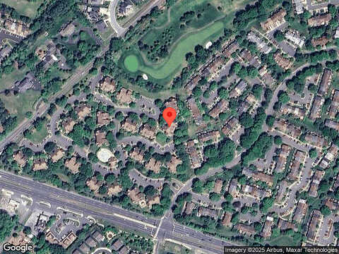 Hazeltine Ct, Unit I, Alexandria, VA 22312