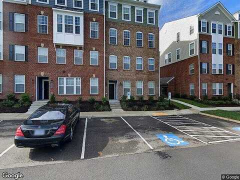 Saunders Station Loop, Unit B, Henrico, VA 23233