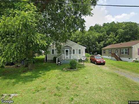 Bank St, Pocomoke City, VA 23356