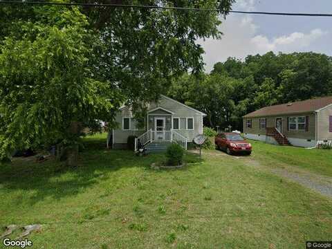 Bank St, Pocomoke City, VA 23356