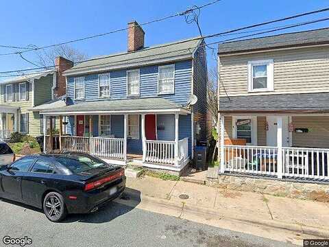 Princess Elizabeth St, Unit 2, Fredericksburg, VA 22401