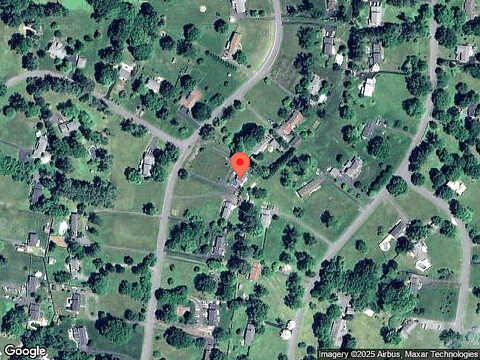Latham Dr, Haymarket, VA 20143