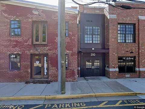 Frederick St, Unit 207, Fredericksburg, VA 22401