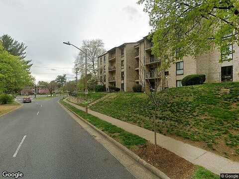 Yoakum Pkwy, Unit 821, Alexandria, VA 22304