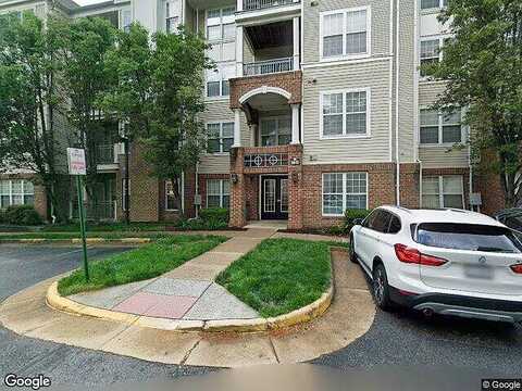 Nicosh Cir, Unit 2210, Falls Church, VA 22042