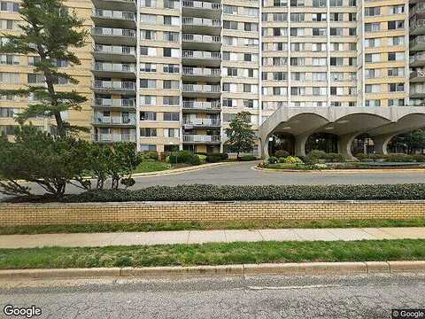 N Beauregard St, Unit 905, Alexandria, VA 22312