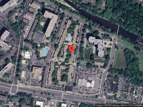 Canterbury Square, Unit 302, Alexandria, VA 22304