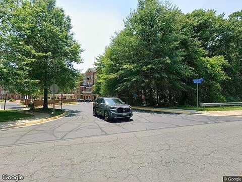 Saintsbury Plaza, Unit 206, Fairfax, VA 22031