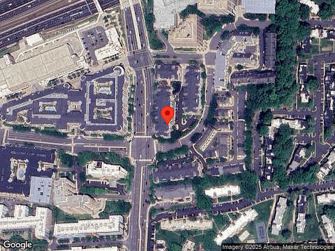 Bellforest Ct, Unit 201, Vienna, VA 22180