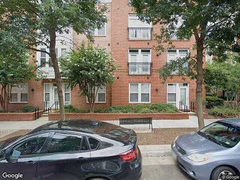 Prosperity Ave, Unit 6, Fairfax, VA 22031