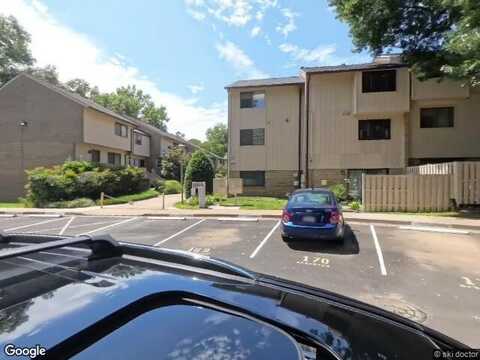 Glengyle Dr, Unit 163, Vienna, VA 22181
