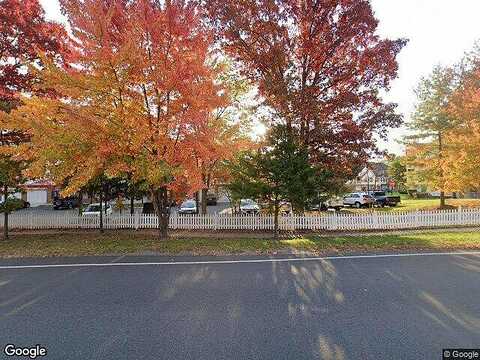 Pond View Square, Unit 301, Chantilly, VA 20152