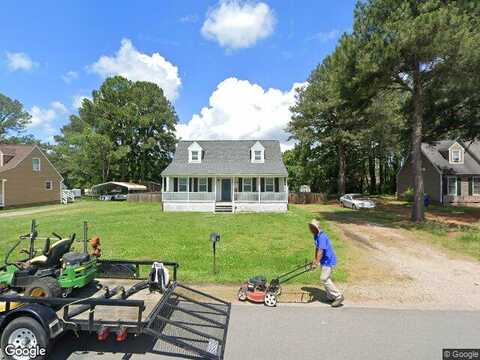 Woodstream Ln, Petersburg, VA 23885