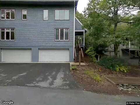 Trillium Cl, Roseland, VA 22967