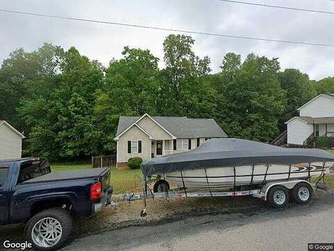 Pheasant Ct, Petersburg, VA 23885