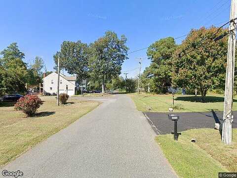 Riverview Dr, Colonial Beach, VA 22443