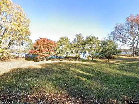 Ditchley Rd, Kilmarnock, VA 23350