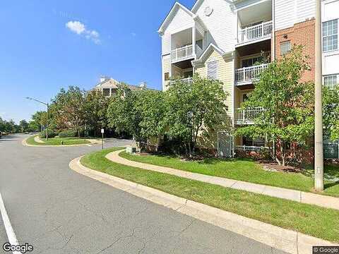 Westcourt Ln, Unit 116, Herndon, VA 20170