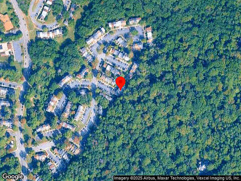 Mayflower Dr, Woodbridge, VA 22125