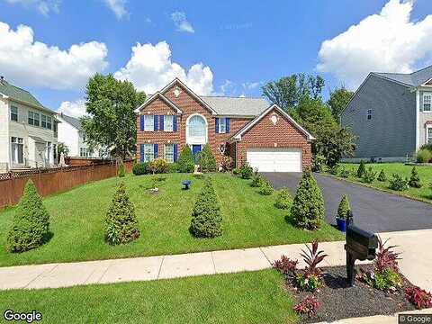 Rosings Way, Triangle, VA 22134