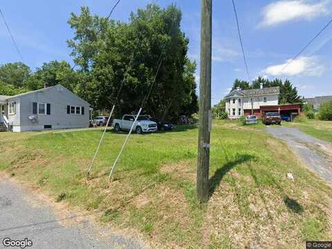 Bank St, Mount Jackson, VA 22847