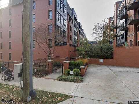 N Queen St, Unit 247D, Arlington, VA 22209