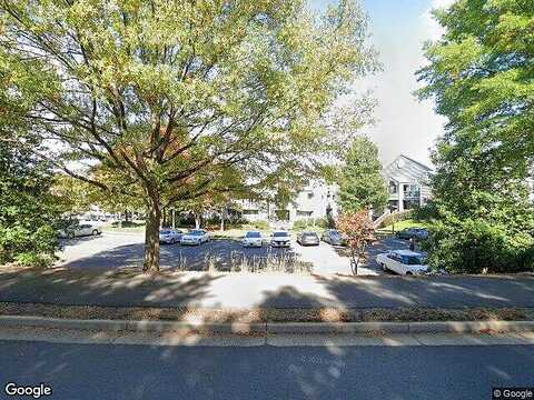 Summerchase Ct, Unit D, Reston, VA 20194