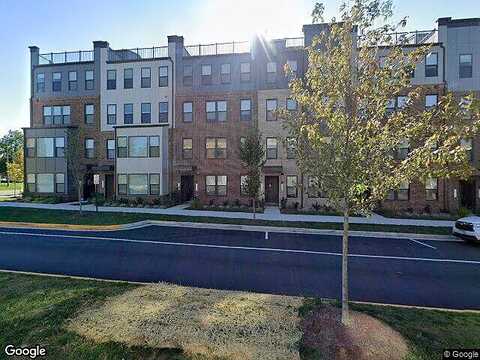Sayward Blvd, Unit 80, Herndon, VA 20171