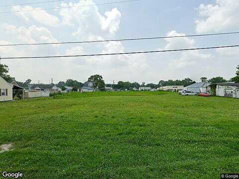 Dorchester Ave, Pocomoke City, VA 23415