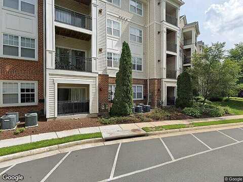Centre Park Cir, Unit 222, Herndon, VA 20171