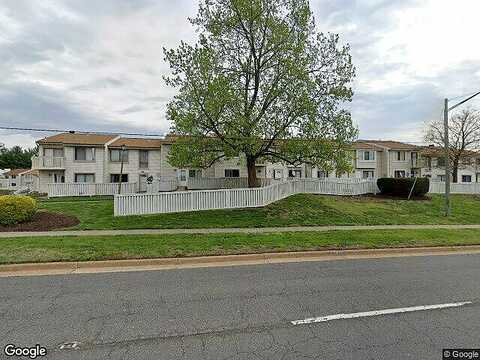 Cara Dr, Woodbridge, VA 22125