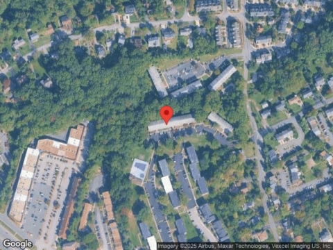 Dara Dr, Unit 301, Woodbridge, VA 22125