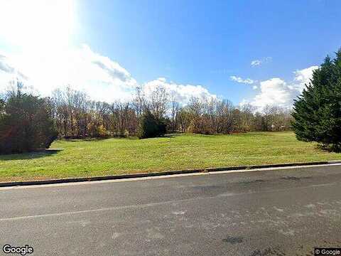 Clubhouse Dr Sw, Unit 7, Leesburg, VA 20175