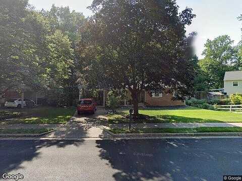 Harbor Dr, Woodbridge, VA 22125