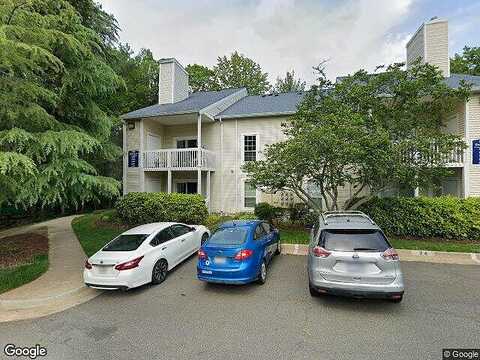 Cardamom Dr, Unit 12062, Woodbridge, VA 22192