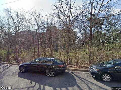 S Arlington Ridge Rd, Unit 505, Arlington, VA 22202
