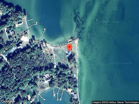 Kent Ln, Kilmarnock, VA 23350