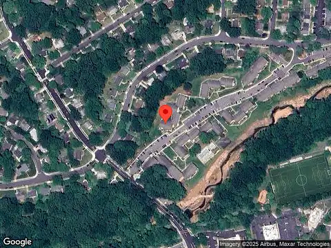 Fair Wds Dr, Fairfax, VA 22030