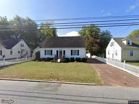 Cedar St, Pocomoke City, VA 23415