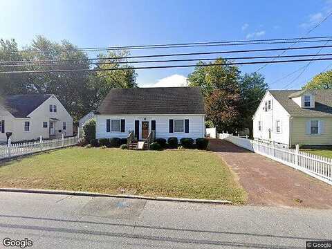 Cedar St, Pocomoke City, VA 23336