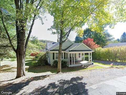 Jackson River Turnpike, Warm Springs, VA 24484