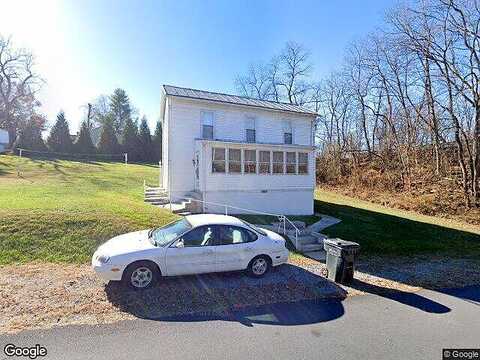Jr Ave, Shenandoah, VA 22849