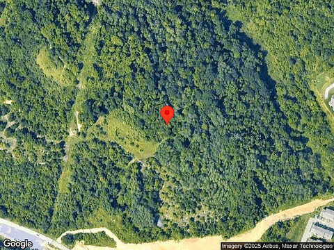 Olivia Dr, Oakdale, PA 15071
