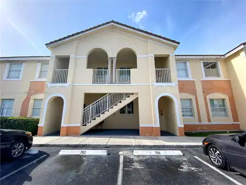 Se 27Th Dr, Homestead, FL 33035