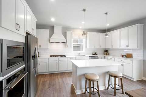 Brumby Trail, Woodbury, MN 55129